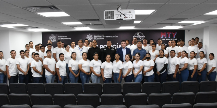 57-caderes-en-la-policía-de-monterrey