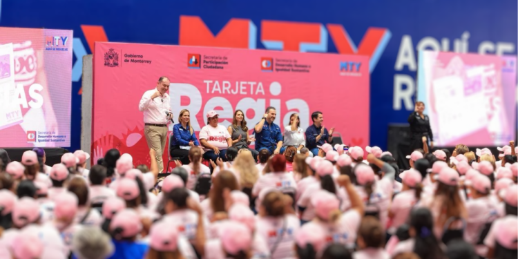 Continúa Monterrey reparto de Tarjeta Regia Plus - PUNTO DE ENCUENTRO - PUNTO DE ENCUENTRO tarjeta-regia-en-monterrey
