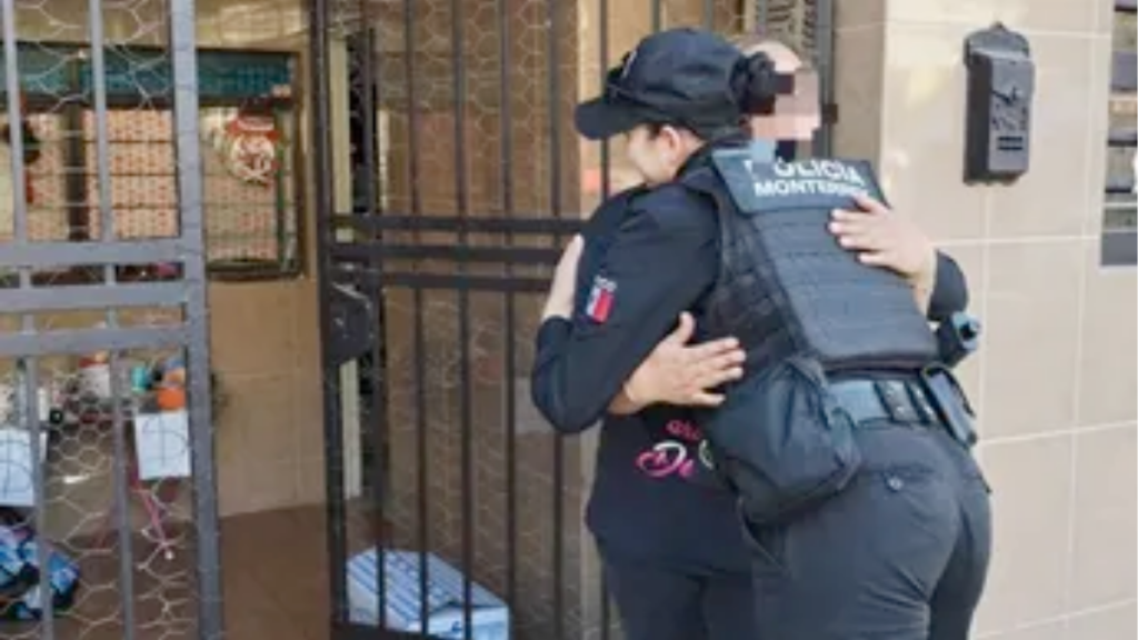 policía-municipal-rescata-a-dos-menores-en-el-centro-de-monterrey