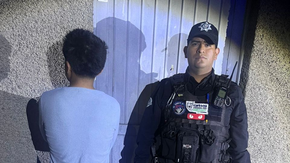 Dif-monterrey-rescate-de-adolescente-en-el-centro