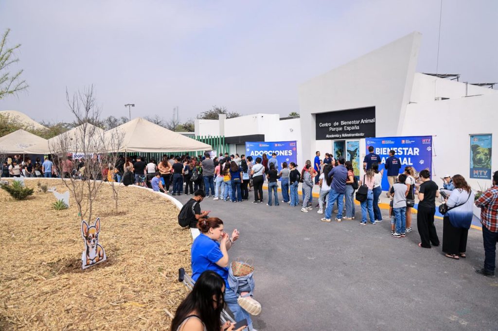 Chihuatón-en-Monterrey-Centro-de-Bienestar-Animal-hogares-seguros-50-perritos-protección-animal
